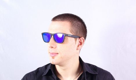 lunettes de soleil oakley enfant 9