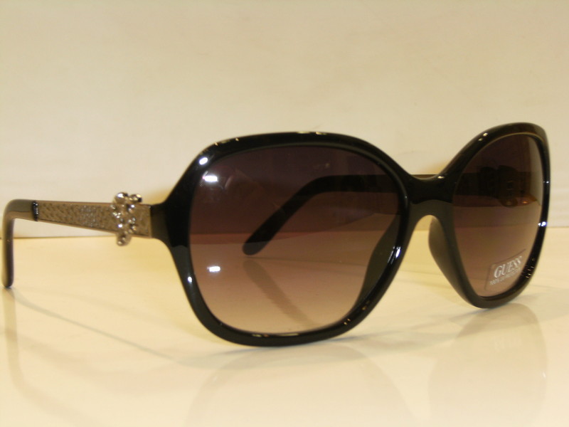 lunettes de soleil guess 7